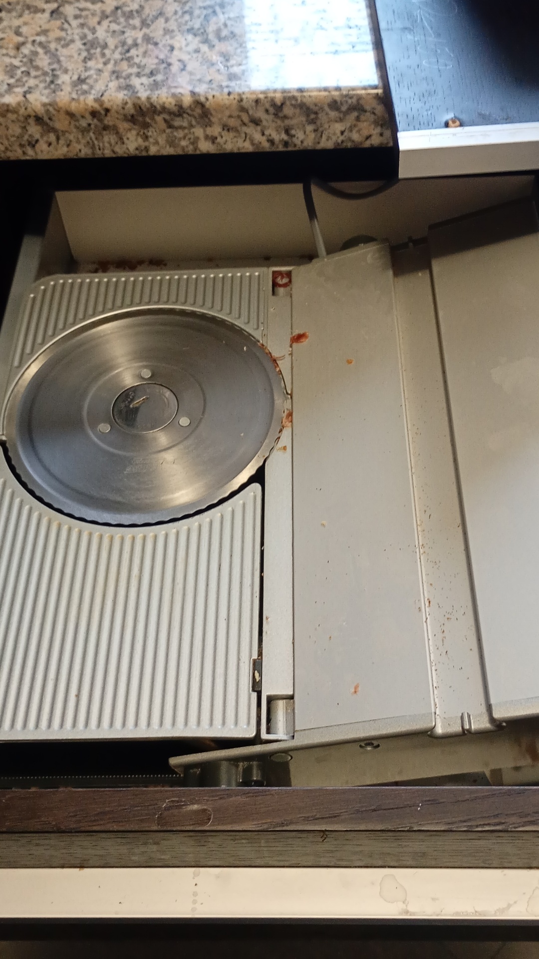 Before photo for Основно почистване